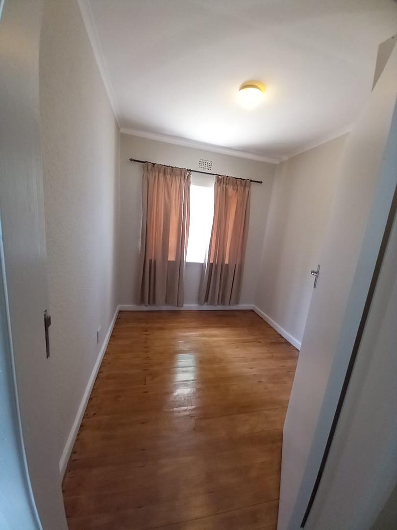 To Let 5 Bedroom Property for Rent in Rondebosch Western Cape